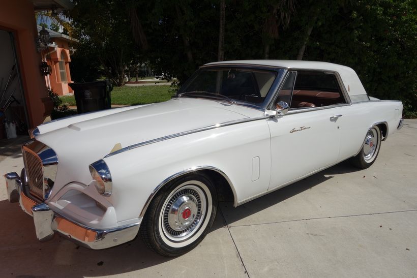 1962 Studebaker Gran Turismo Hawk