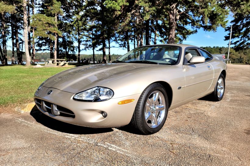 1999 Jaguar XK8 Coupe