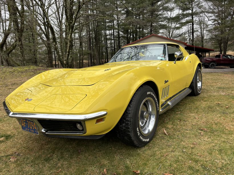 1969 Chevrolet Corvette Stingray With a 454 and a Four-Speed