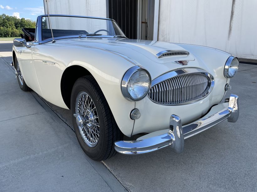 1963 Austin-Healey 3000 Mk II HBJ7 Sports Convertible