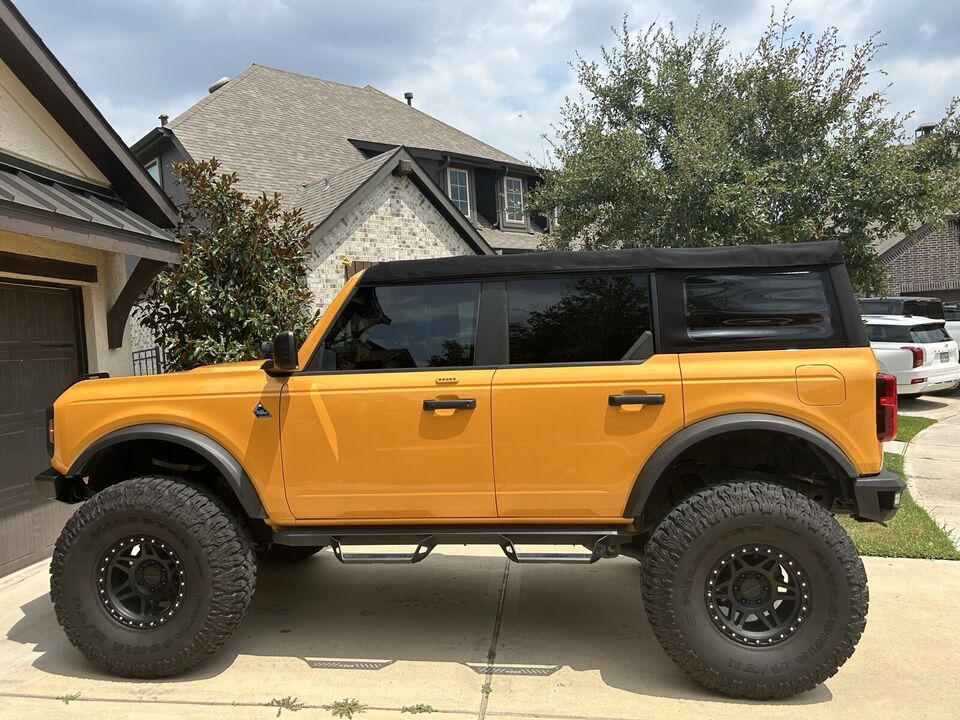 2022 Ford Bronco Black Diamond