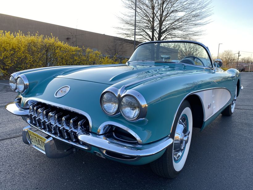 1960 Chevrolet Corvette with Discrete Upgrades