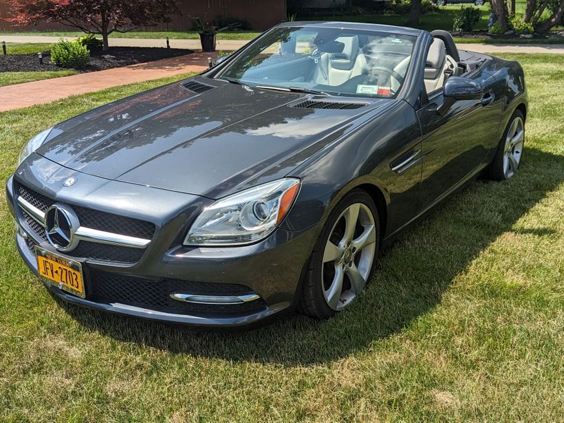 2012 Mercedes-Benz SLK350 Hard-Top Convertible