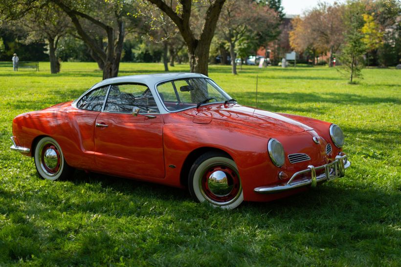 1969 Volkswagen Karmann Ghia 2